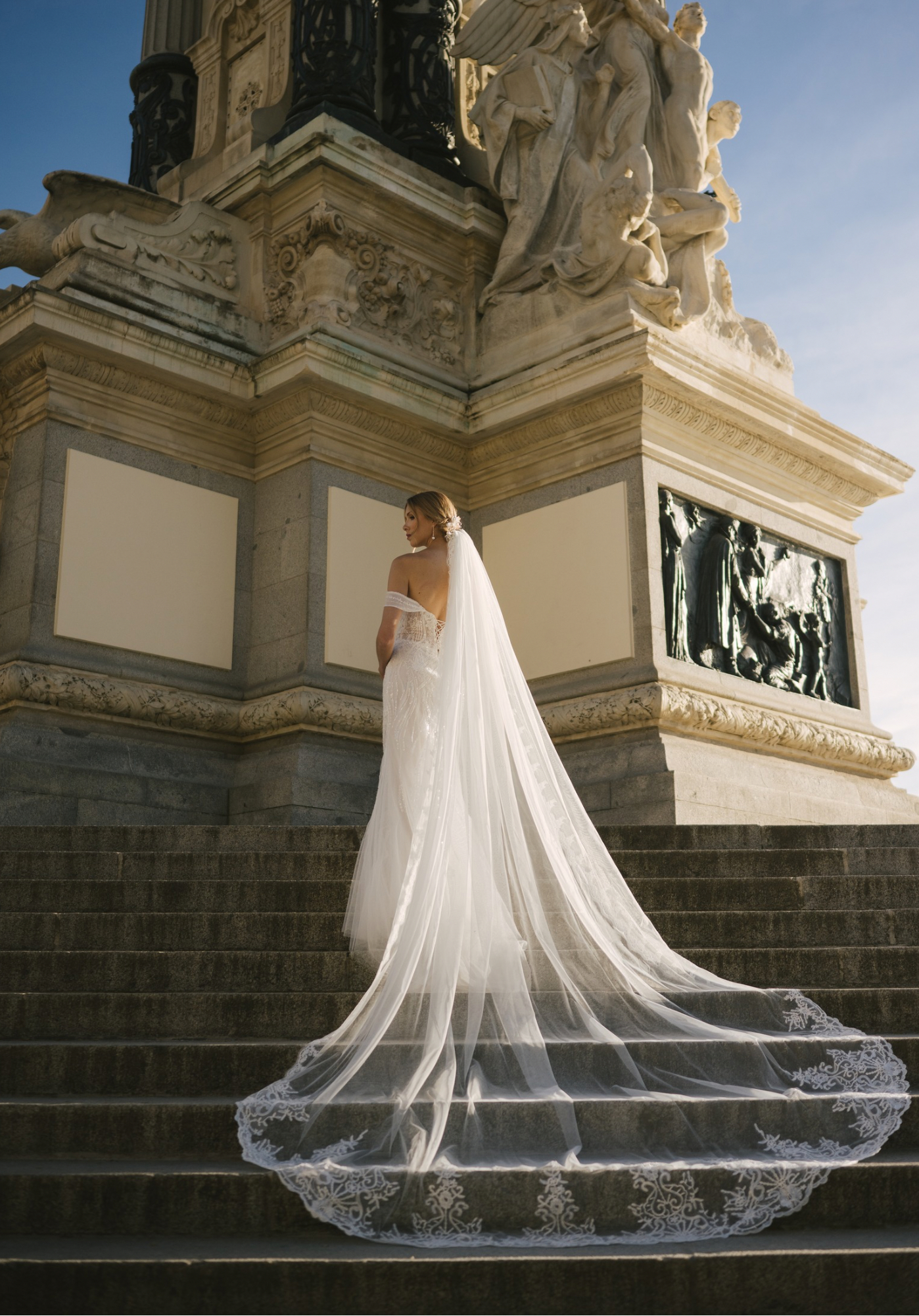 Alma Dress